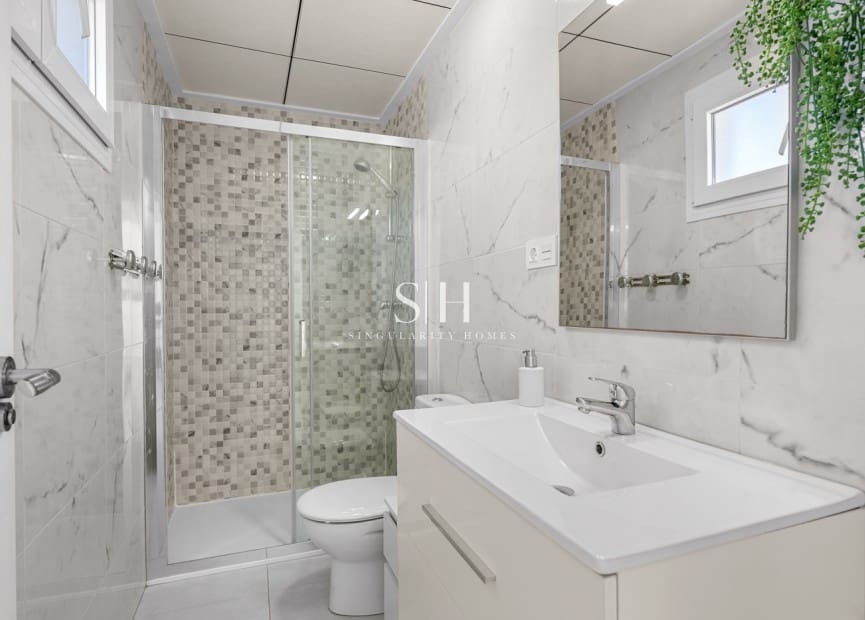 5 Zimmer Villa zu verkaufen in Ciudad Quesada mit Pool - 519.000 € (Ref: 9804021)