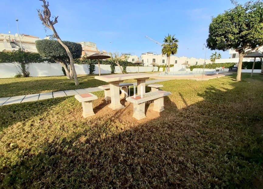 3 chambre Villa/Maison à vendre à Orihuela Costa - 377 000 € (Ref: 9804023)