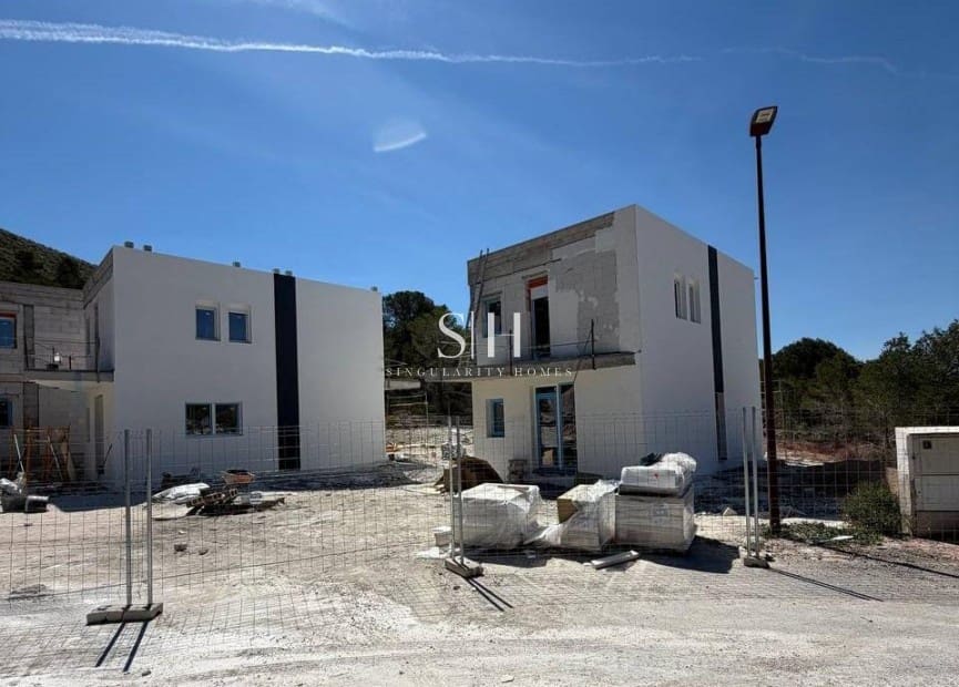 3 soverom Villa til salgs i Finestrat med svømmebasseng - € 550 000 (Ref: 9804025)