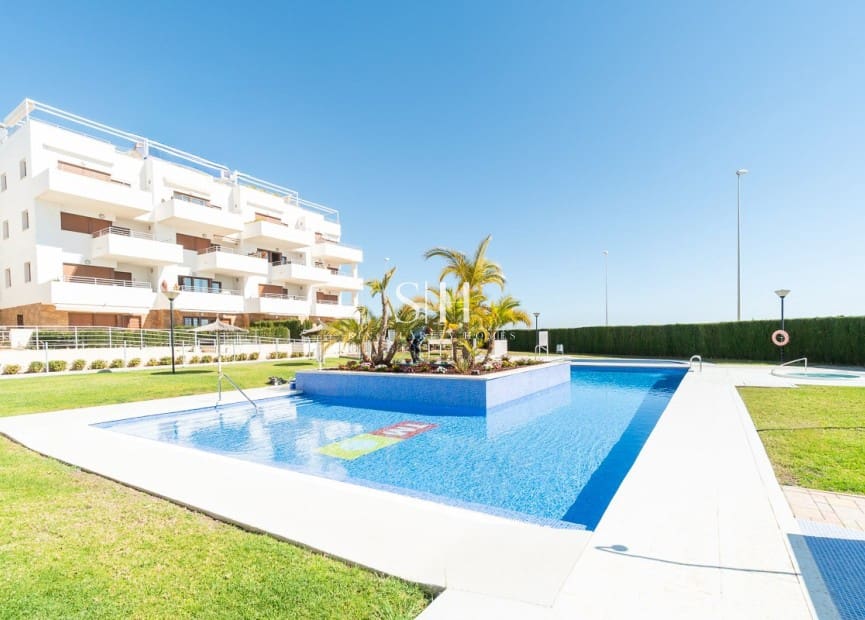 2 sovrum Lägenhet till salu i Dehesa de Campoamor med pool - 299 000 € (Ref: 9804030)