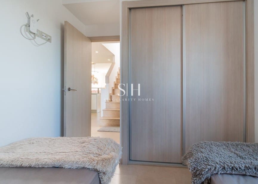 2 sovrum Lägenhet till salu i Dehesa de Campoamor med pool - 299 000 € (Ref: 9804030)