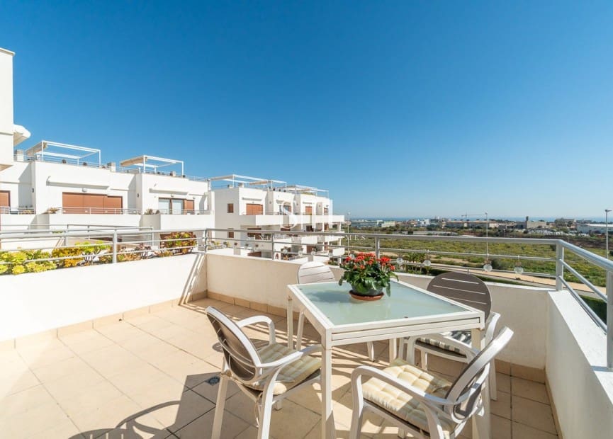 2 sovrum Lägenhet till salu i Dehesa de Campoamor med pool - 299 000 € (Ref: 9804030)