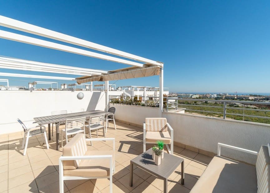 2 sovrum Lägenhet till salu i Dehesa de Campoamor med pool - 299 000 € (Ref: 9804030)