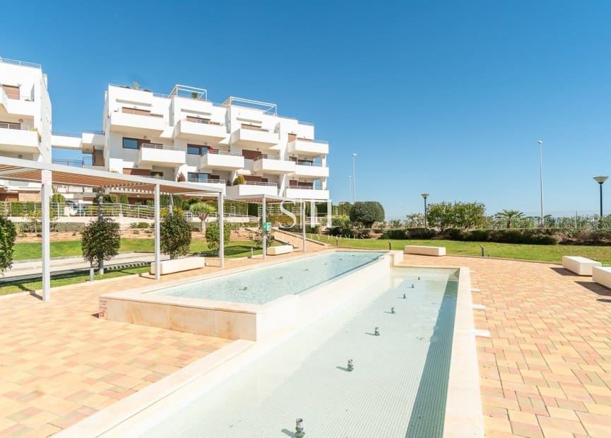 2 sovrum Lägenhet till salu i Dehesa de Campoamor med pool - 299 000 € (Ref: 9804030)