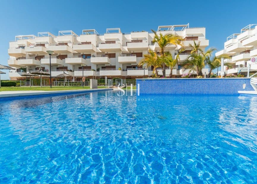 2 sovrum Lägenhet till salu i Dehesa de Campoamor med pool - 299 000 € (Ref: 9804030)