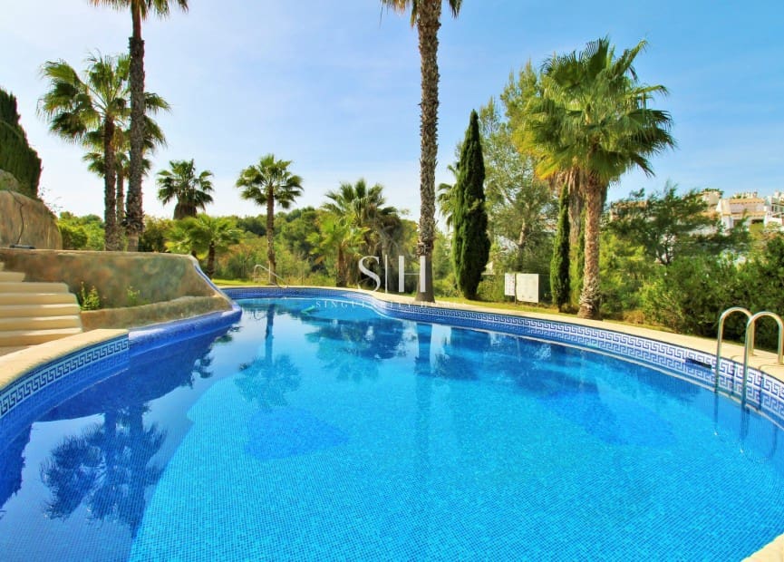 3 Zimmer Reihenhaus zu verkaufen in Villamartin mit Pool - 229.000 € (Ref: 9804032)