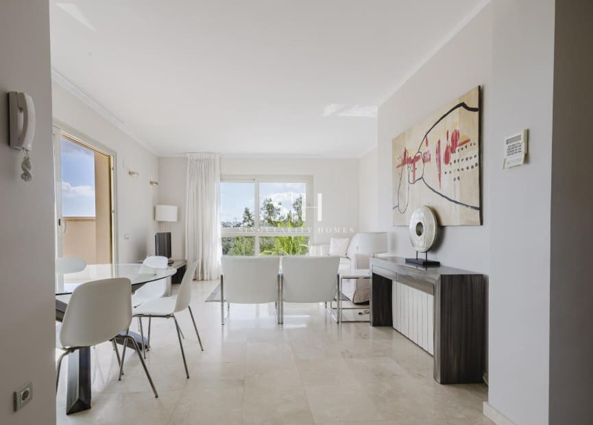 Ático de 2 habitaciones en Orihuela Costa en venta - 339.000 € (Ref: 9804034)