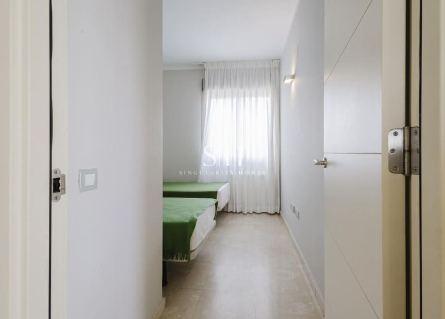 Ático de 2 habitaciones en Orihuela Costa en venta - 339.000 € (Ref: 9804034)