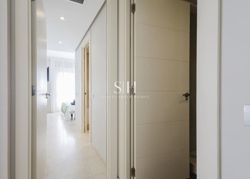 Ático de 2 habitaciones en Orihuela Costa en venta - 339.000 € (Ref: 9804034)