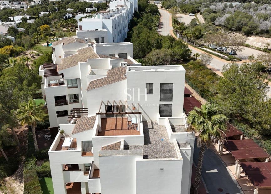 Ático de 2 habitaciones en Orihuela Costa en venta - 339.000 € (Ref: 9804034)