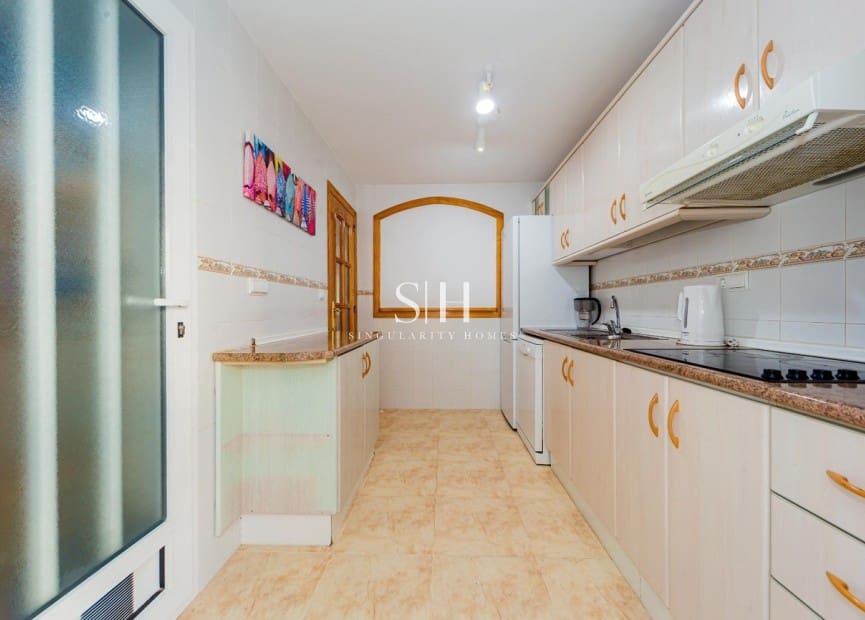 4 slaapkamer Huis te koop in Campoamor - € 335.000 (Ref: 9804035)