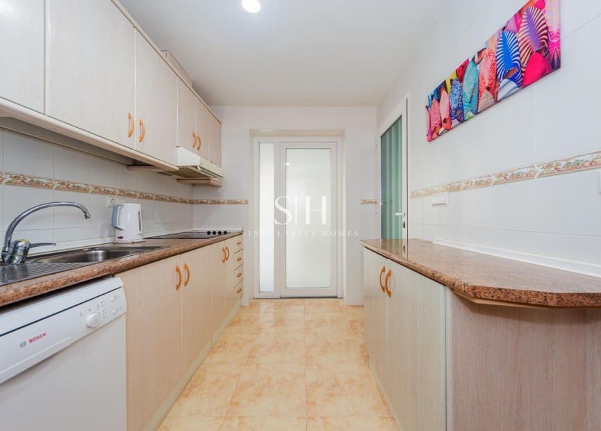 4 slaapkamer Huis te koop in Campoamor - € 335.000 (Ref: 9804035)