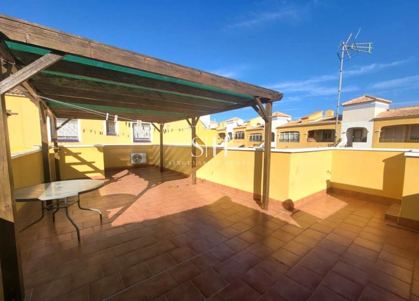 3 slaapkamer Halfvrijstaande villa te koop in Los Montesinos met zwembad - € 205.000 (Ref: 9807318)