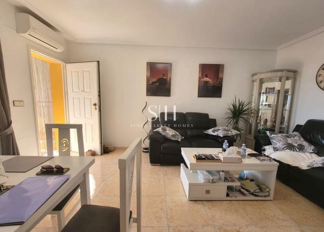 3 slaapkamer Halfvrijstaande villa te koop in Los Montesinos met zwembad - € 205.000 (Ref: 9807318)