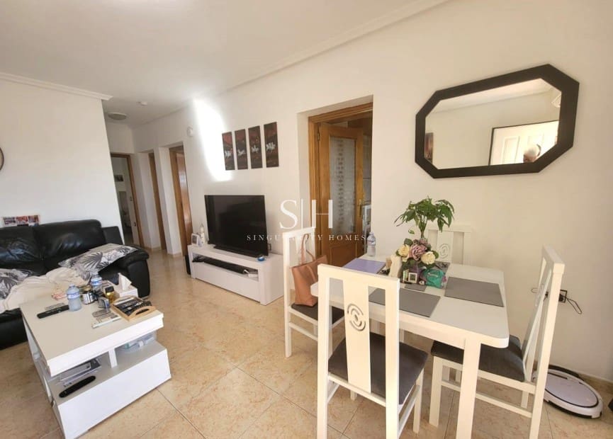 3 slaapkamer Halfvrijstaande villa te koop in Los Montesinos met zwembad - € 205.000 (Ref: 9807318)