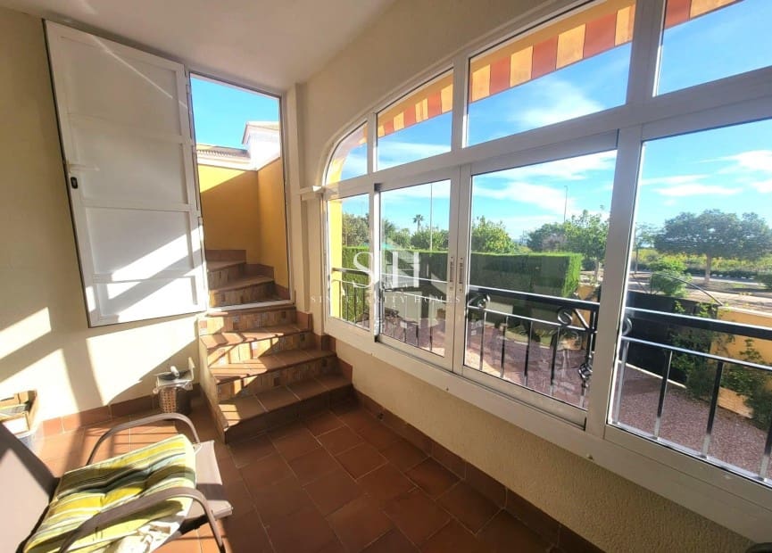 3 slaapkamer Halfvrijstaande villa te koop in Los Montesinos met zwembad - € 205.000 (Ref: 9807318)