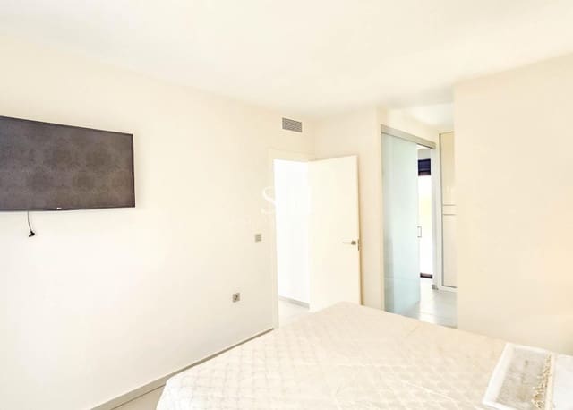 Chalet de 3 habitaciones en Ciudad Quesada, Rojales en venta con piscina - 458.900 € (Ref: 9811063)