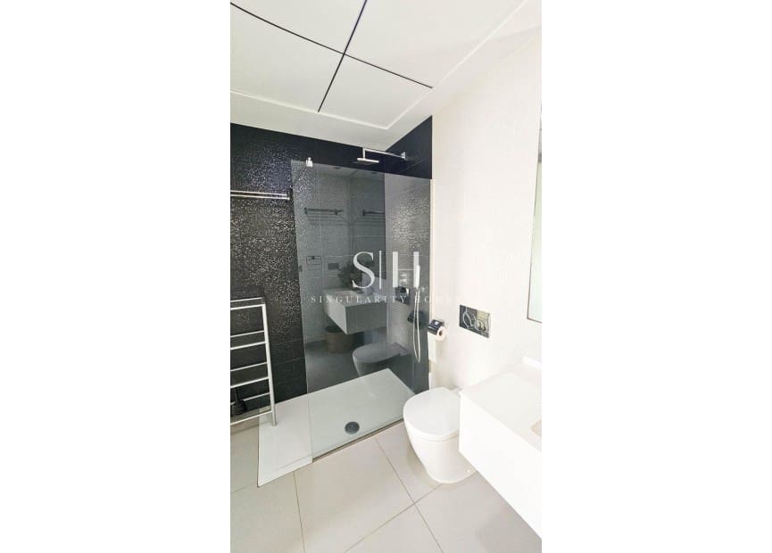 Chalet de 3 habitaciones en Ciudad Quesada en venta con piscina - 458.900 € (Ref: 9811063)