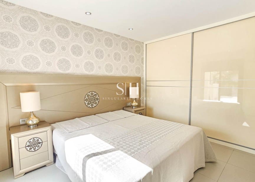 Chalet de 3 habitaciones en Ciudad Quesada en venta con piscina - 458.900 € (Ref: 9811063)