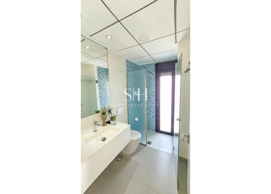 Chalet de 3 habitaciones en Ciudad Quesada en venta con piscina - 458.900 € (Ref: 9811063)