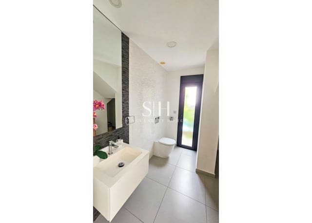 Chalet de 3 habitaciones en Ciudad Quesada, Rojales en venta con piscina - 458.900 € (Ref: 9811063)