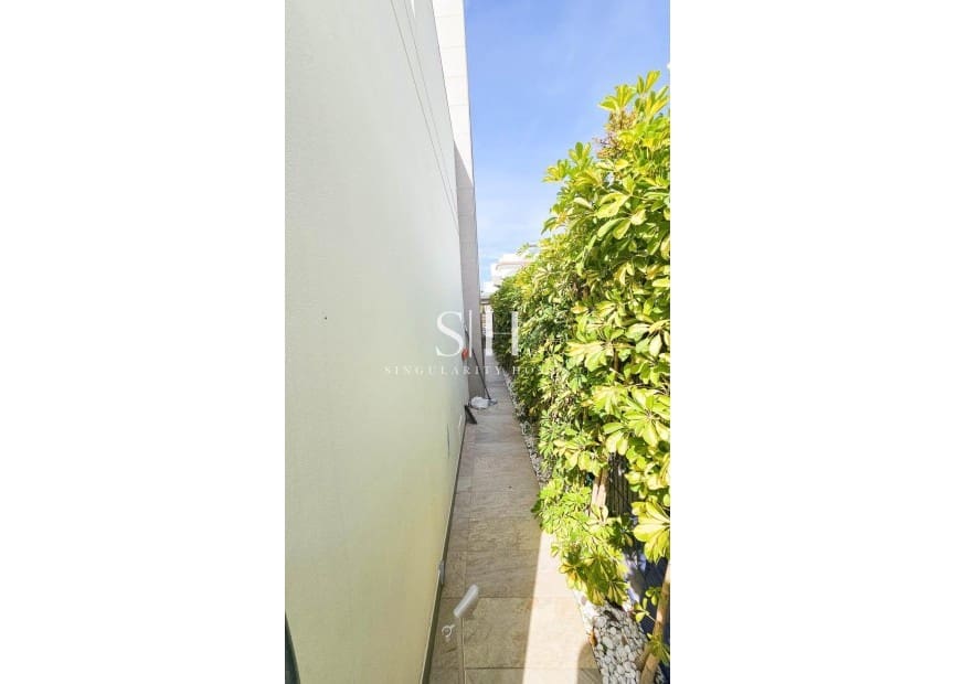 Chalet de 3 habitaciones en Ciudad Quesada en venta con piscina - 458.900 € (Ref: 9811063)
