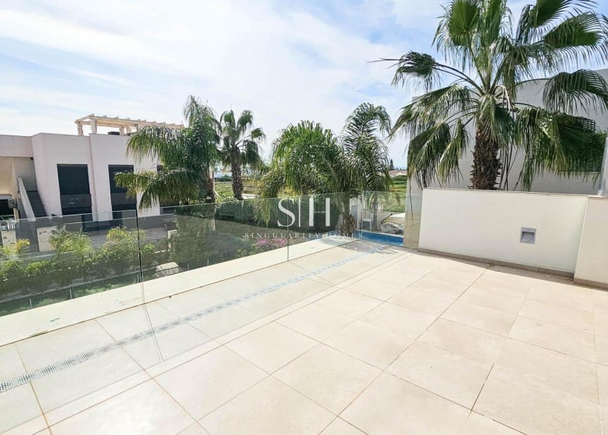 Chalet de 3 habitaciones en Ciudad Quesada en venta con piscina - 458.900 € (Ref: 9811063)