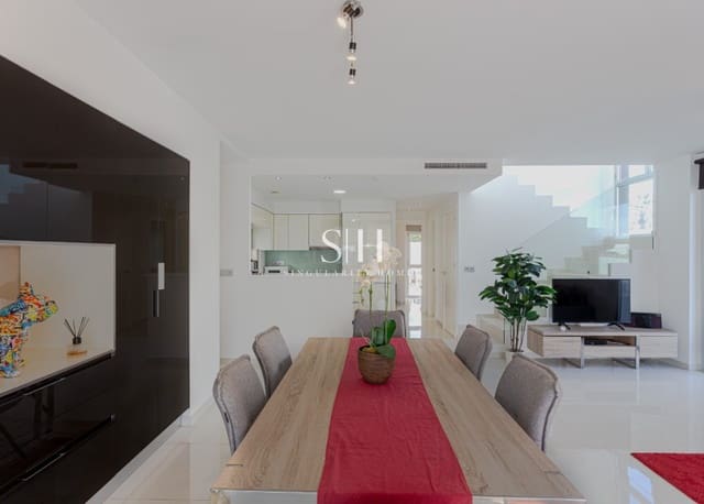 3 slaapkamer Villa te koop in Lomas de Cabo Roig - Los Dolses, Orihuela - € 475.000 (Ref: 9811065)