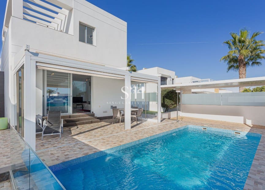 3 slaapkamer Villa te koop in Orihuela Costa - € 475.000 (Ref: 9811065)
