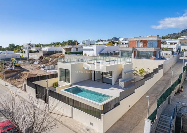4 bedroom Villa for sale in Polop with pool - € 970,000 (Ref: 9811067)