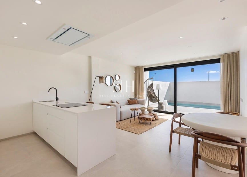 3 soverom Villa til salgs i Los Alcazares med svømmebasseng - € 429 000 (Ref: 9811079)