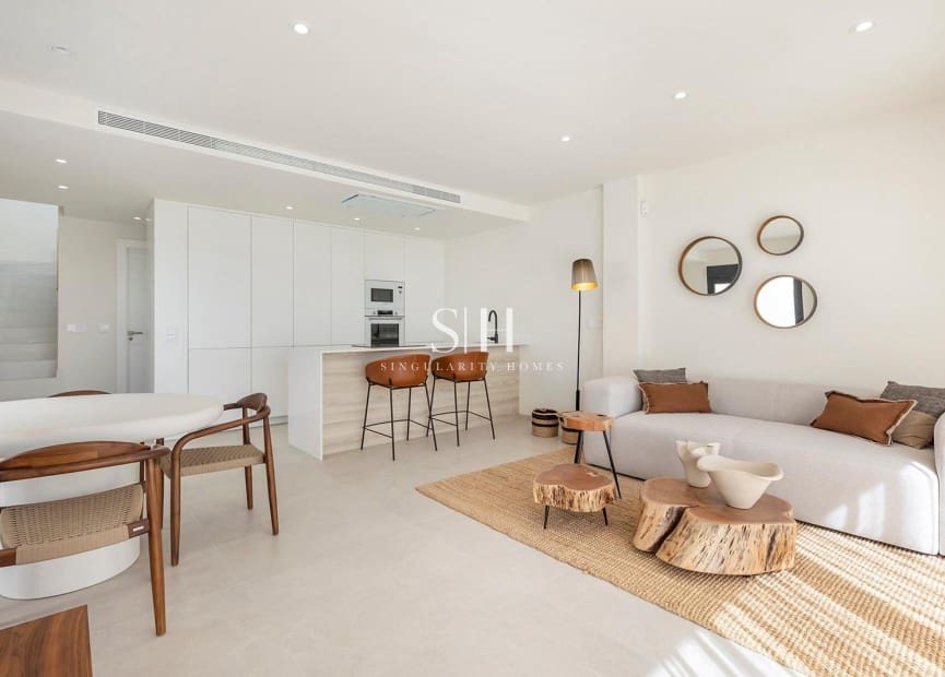 3 soverom Villa til salgs i Los Alcazares med svømmebasseng - € 429 000 (Ref: 9811079)
