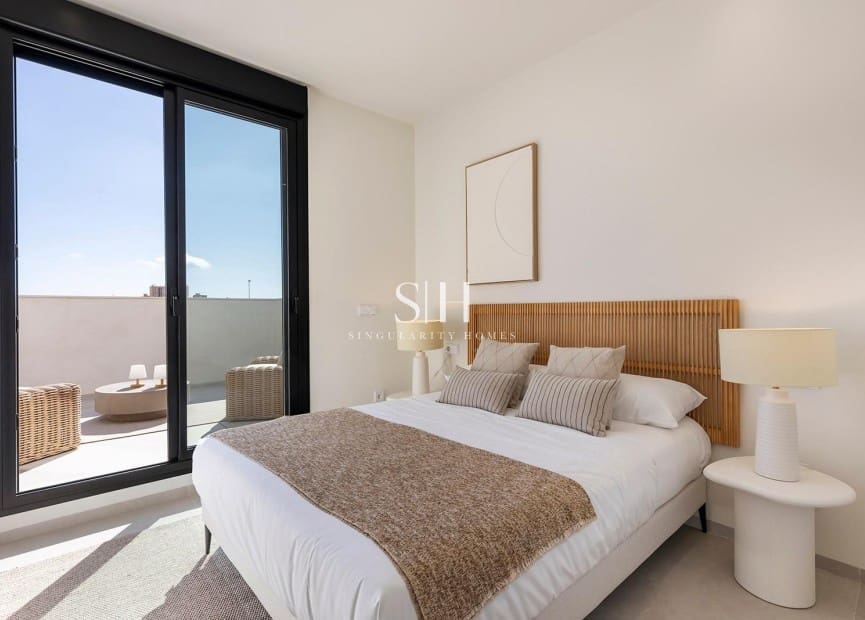 3 soverom Villa til salgs i Los Alcazares med svømmebasseng - € 429 000 (Ref: 9811079)