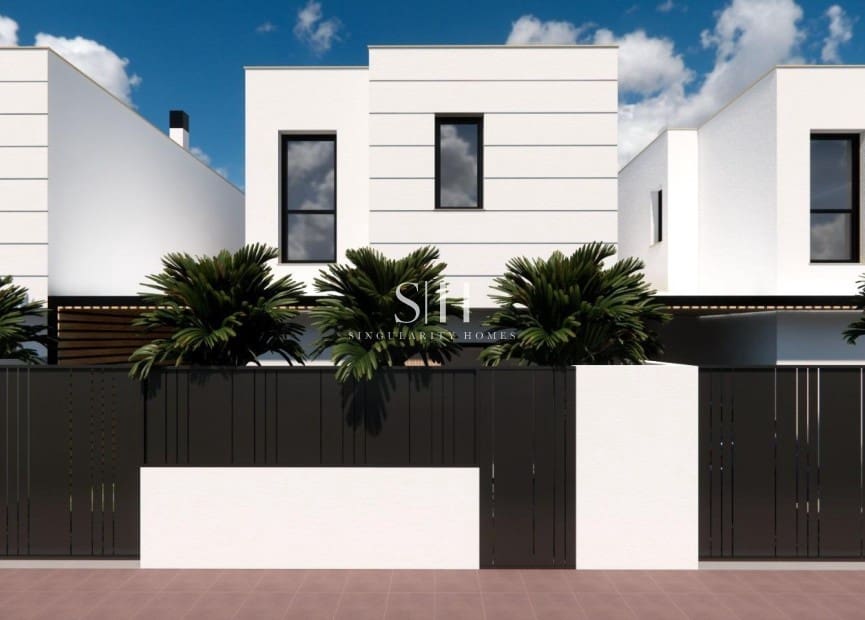 3 soverom Villa til salgs i Los Alcazares med svømmebasseng - € 429 000 (Ref: 9811079)