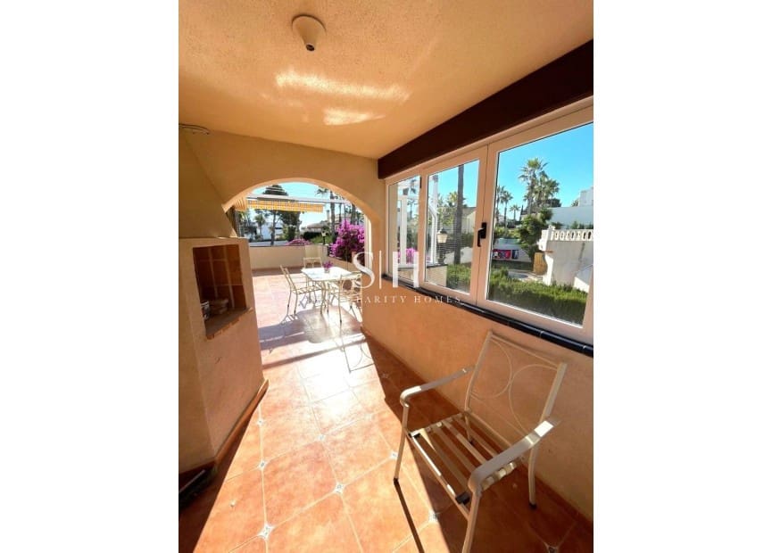 3 bedroom Villa for sale in Villamartin - € 639,000 (Ref: 9811093)