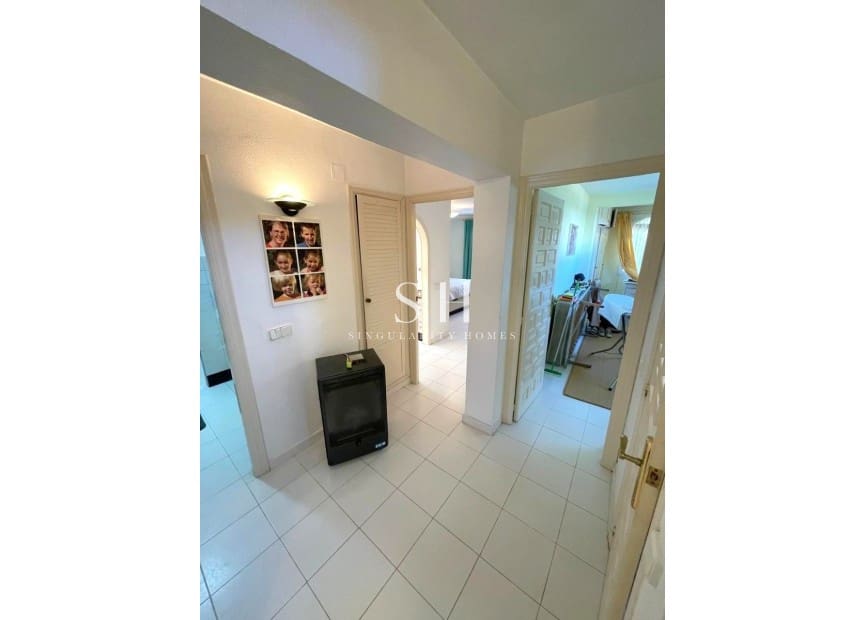 3 bedroom Villa for sale in Villamartin - € 639,000 (Ref: 9811093)