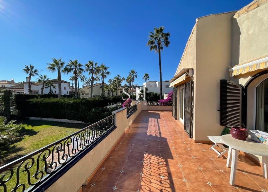 3 bedroom Villa for sale in Villamartin - € 639,000 (Ref: 9811093)