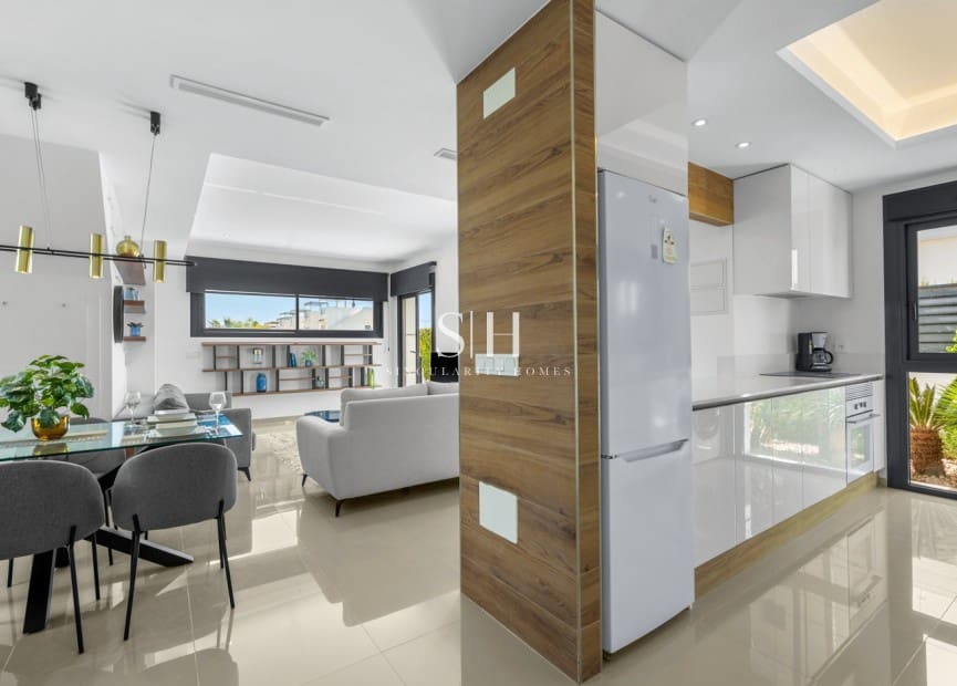 3 soveværelse Villa til salg i Ciudad Quesada med swimmingpool - € 499.000 (Ref: 9811095)