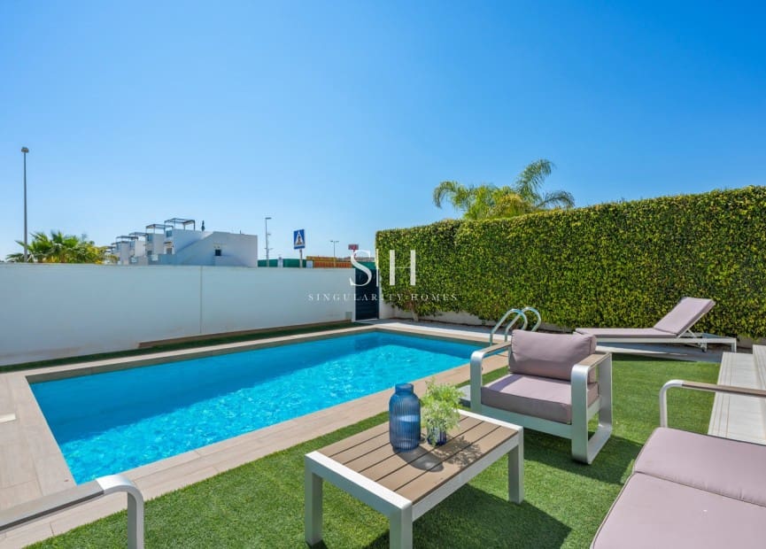 3 soveværelse Villa til salg i Ciudad Quesada med swimmingpool - € 499.000 (Ref: 9811095)