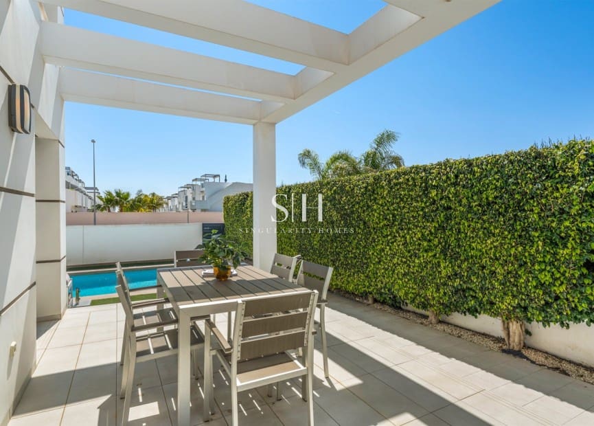 3 soveværelse Villa til salg i Ciudad Quesada med swimmingpool - € 499.000 (Ref: 9811095)