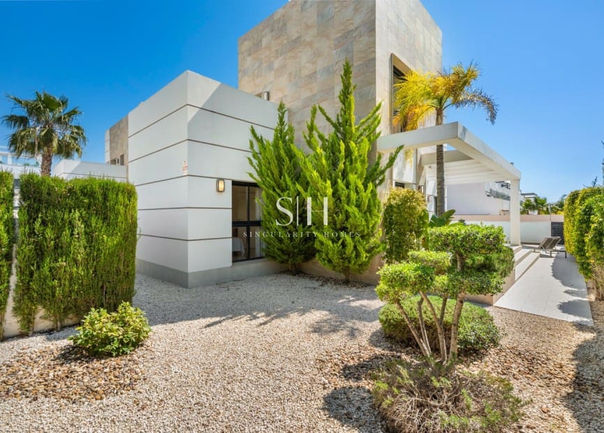3 soveværelse Villa til salg i Ciudad Quesada med swimmingpool - € 499.000 (Ref: 9811095)
