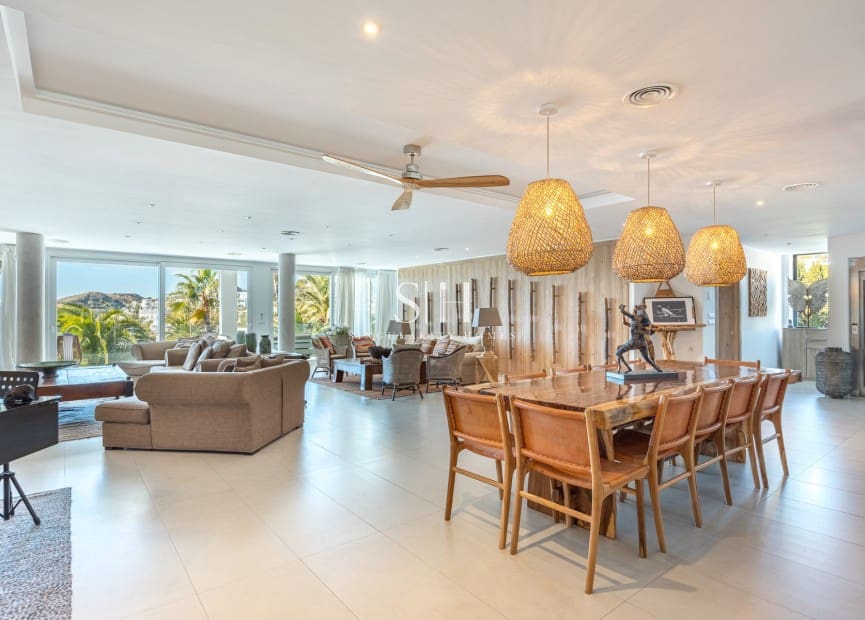 6 bedroom Villa for sale in Montiboli with pool - € 3,200,000 (Ref: 9811096)