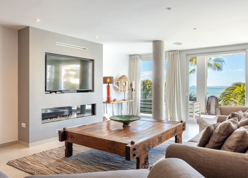 6 bedroom Villa for sale in Montiboli with pool - € 3,200,000 (Ref: 9811096)