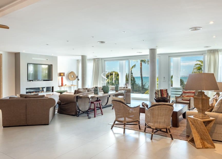 6 bedroom Villa for sale in Montiboli with pool - € 3,200,000 (Ref: 9811096)