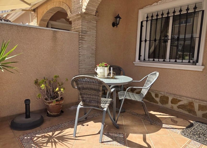 3 sovrum Villa till salu i Orihuela Costa - 275 000 € (Ref: 9811098)