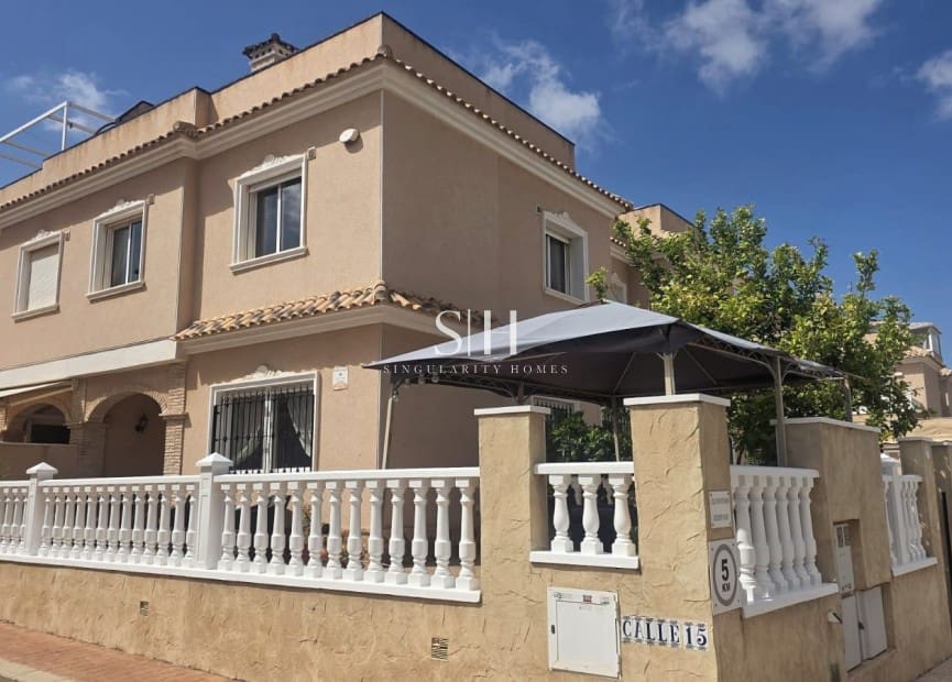 3 sovrum Villa till salu i Orihuela Costa - 275 000 € (Ref: 9811098)
