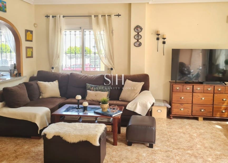 3 sovrum Villa till salu i Orihuela Costa - 275 000 € (Ref: 9811098)