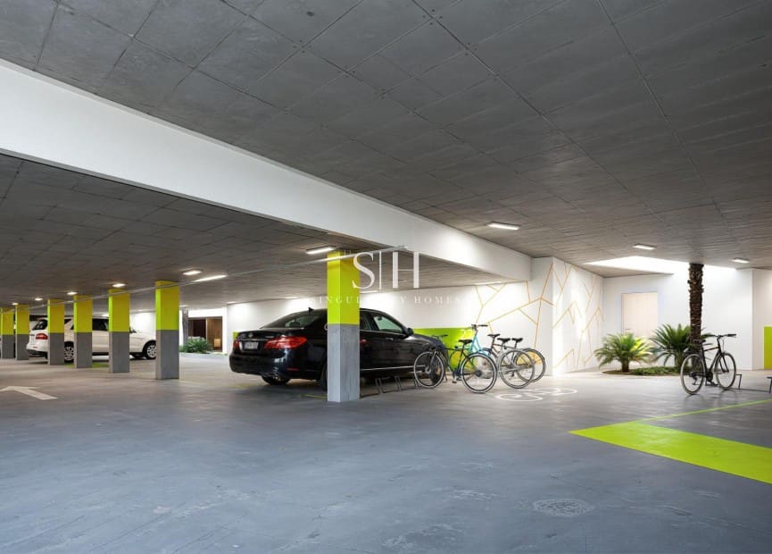2 soverom Leilighet til salgs i Los Alcazares med svømmebasseng - € 309 000 (Ref: 9811102)
