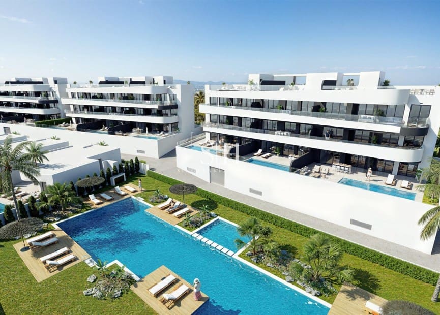 2 soverom Leilighet til salgs i Los Alcazares med svømmebasseng - € 318 000 (Ref: 9811104)