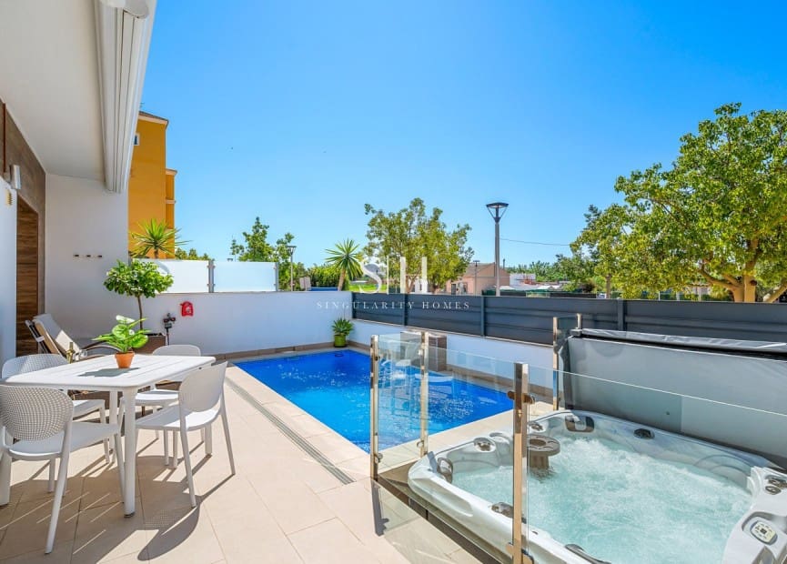 3 slaapkamer Huis te koop in Formentera del Segura met zwembad - € 329.000 (Ref: 9811108)